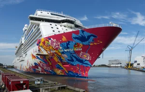 Ausdocken Genting Dream
